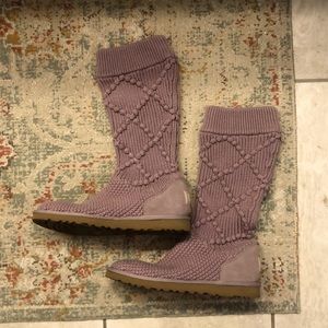 UGG boots (tall) classic cardy